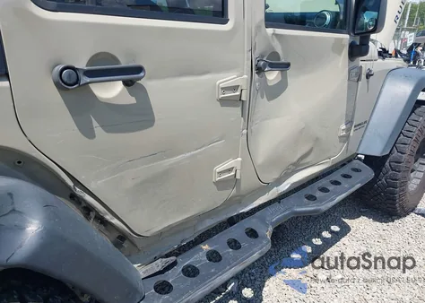 2017 Jeep Wrangler Unlimited Rubicon 4X4 z USA, uszkodzony, nr VIN 1C4BJWFG1HL593259